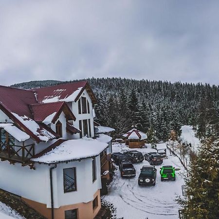 Myslovka 12 Months Estate旅馆 外观 照片