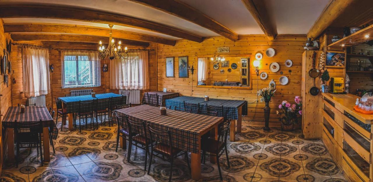 Myslovka 12 Months Estate旅馆 外观 照片
