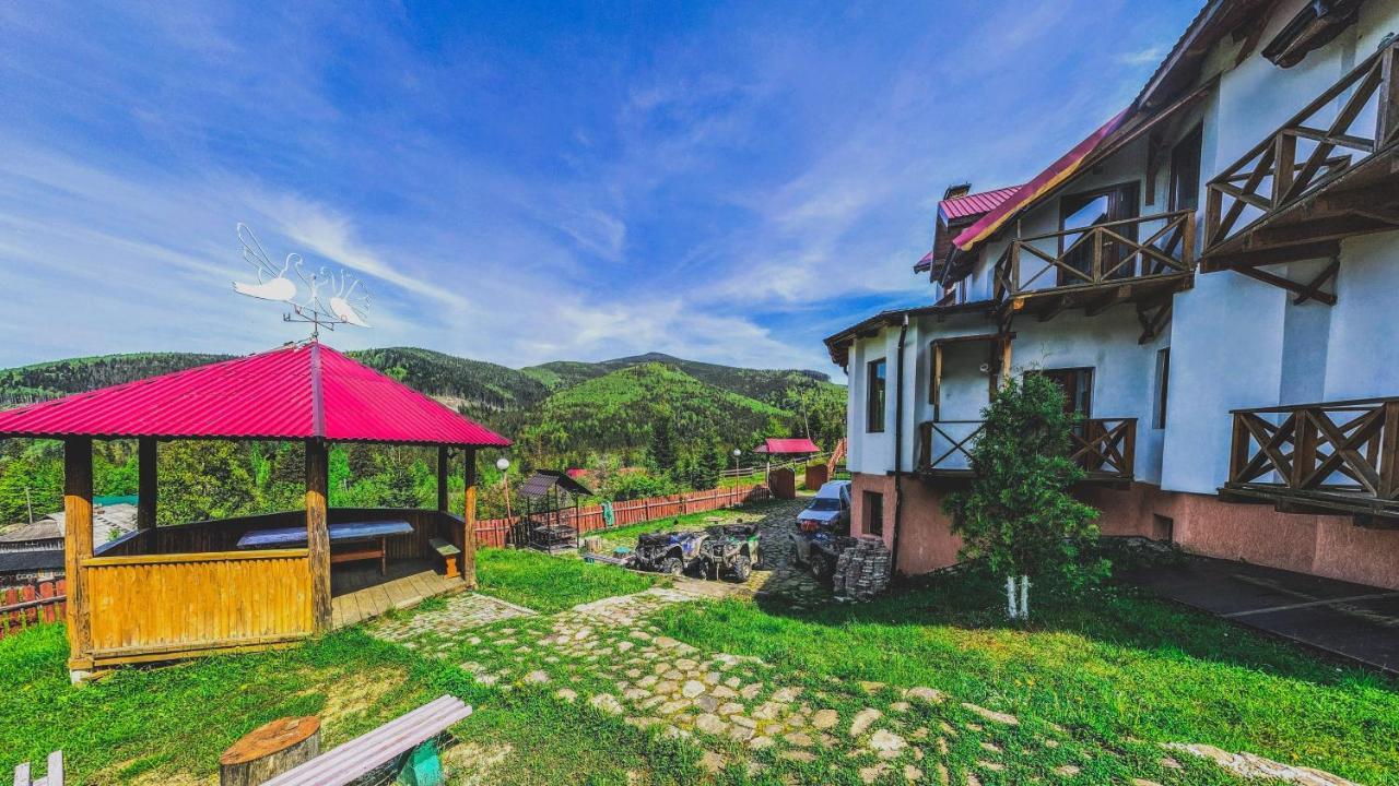 Myslovka 12 Months Estate旅馆 外观 照片