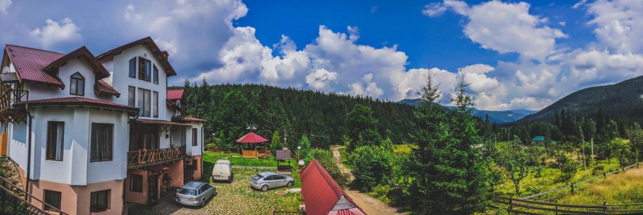 Myslovka 12 Months Estate旅馆 外观 照片